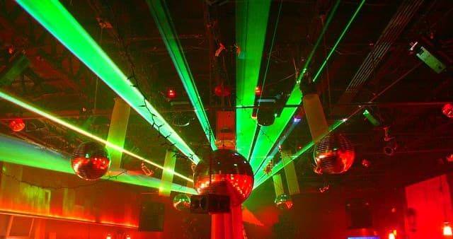 Лазерная установка купить в Ростове-на-Дону для дискотек, вечеринок, дома, кафе, клуба